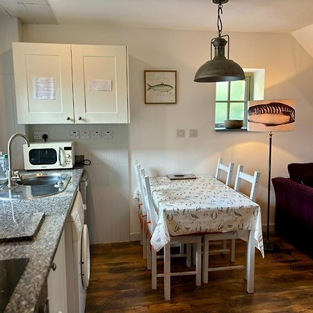 Little Bream - Pretty Cosy Cottage, Sea Views, Walk To The Beach Mawnan Smith Exterior photo