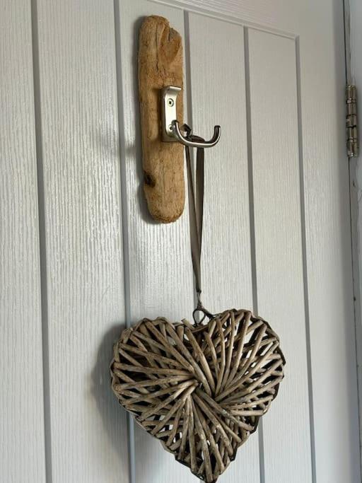 Little Bream - Pretty Cosy Cottage, Sea Views, Walk To The Beach Mawnan Smith Exterior photo