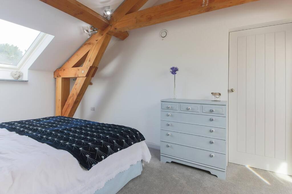 Little Bream - Pretty Cosy Cottage, Sea Views, Walk To The Beach Mawnan Smith Exterior photo